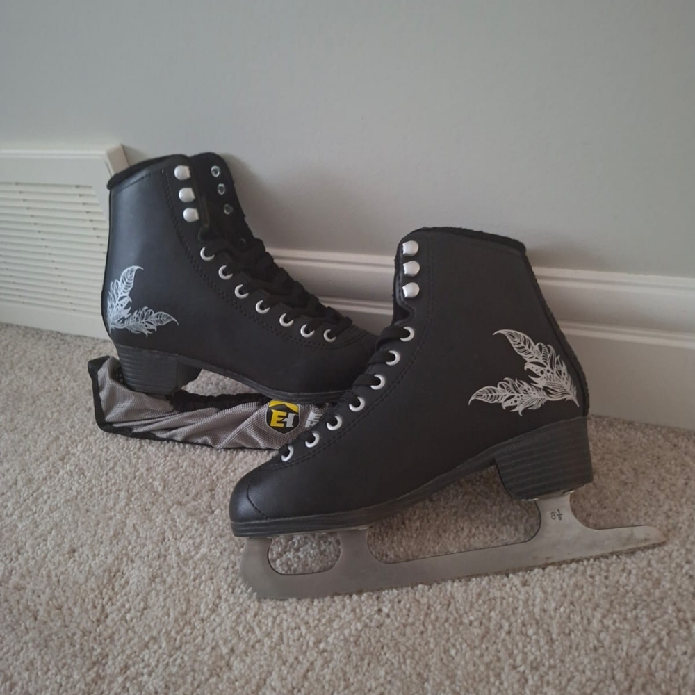 Women's Black Ice Skating Boots